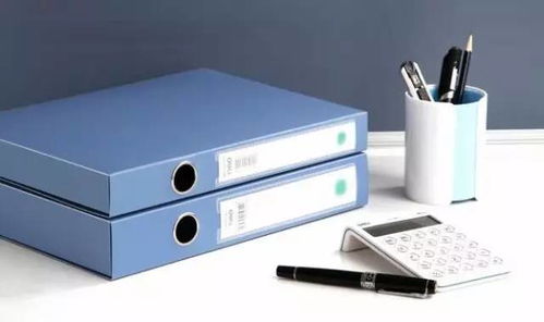 整潔辦公桌的藝術 高效配置辦公設備與消耗品